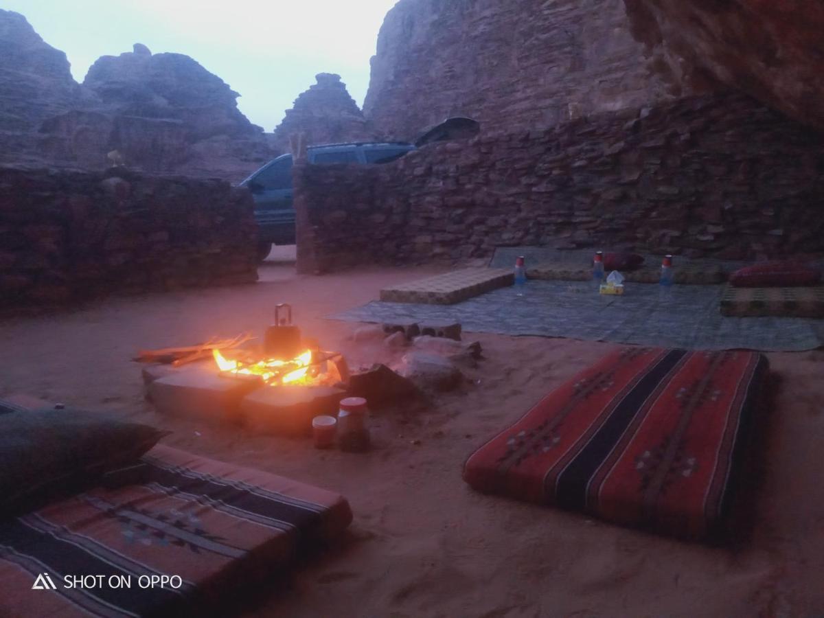 Golden Day Hotel Wadi Rum Exterior foto