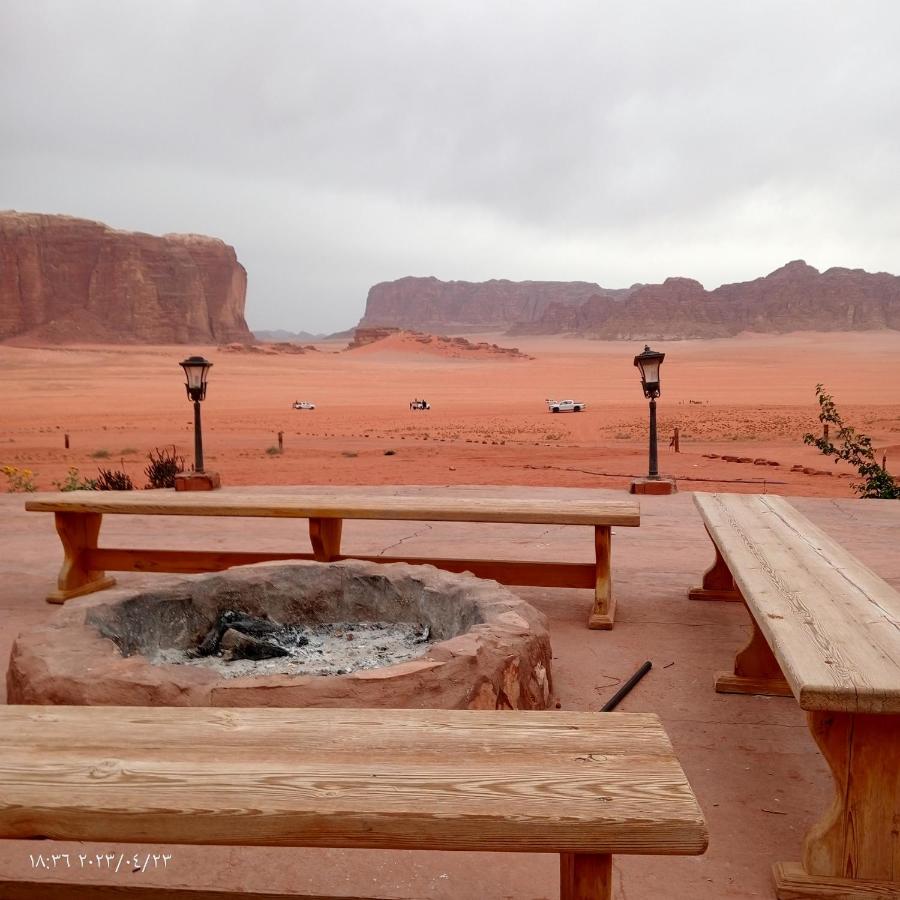 Golden Day Hotel Wadi Rum Exterior foto